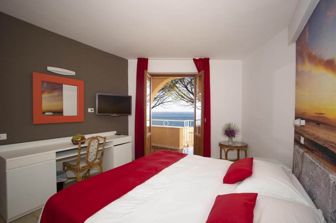 Perla Del Golfo Resort Теразини Екстериор снимка